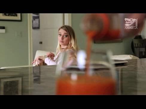 ❤️ Hot jente med store pupper og stram fitte får kuk fra taperen, men veldig hardt Porno vk hos oss